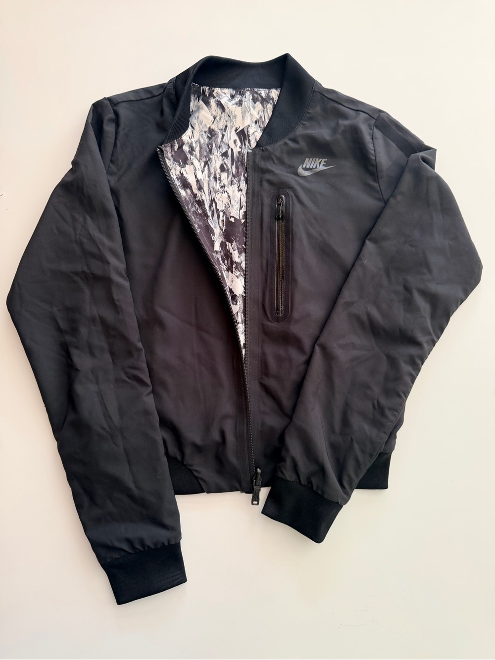 Nike Reversible Bonded Bomber Jacket Black Print Cropped Women’s XS
